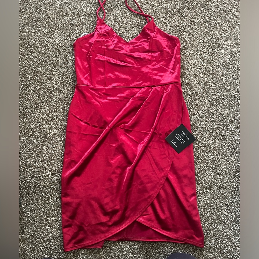 Lulu’s mini satin red cocktail dress